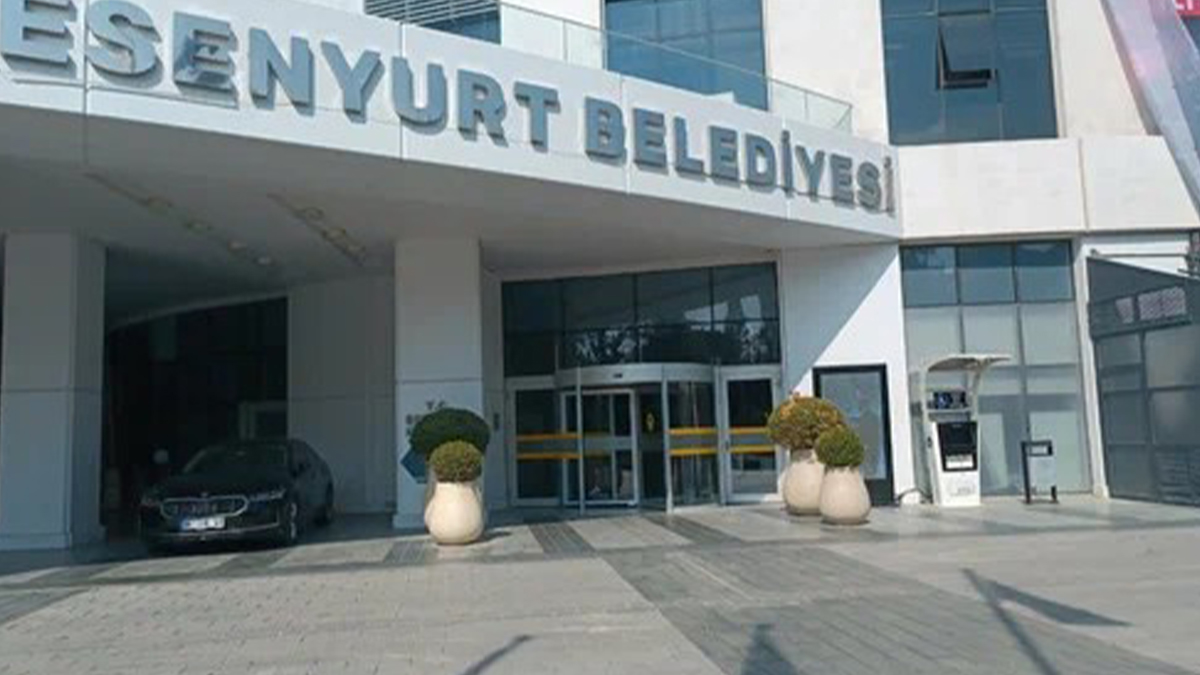 Esenyurt Belediyesi'ne operasyon: Çok sayıda gözaltı var