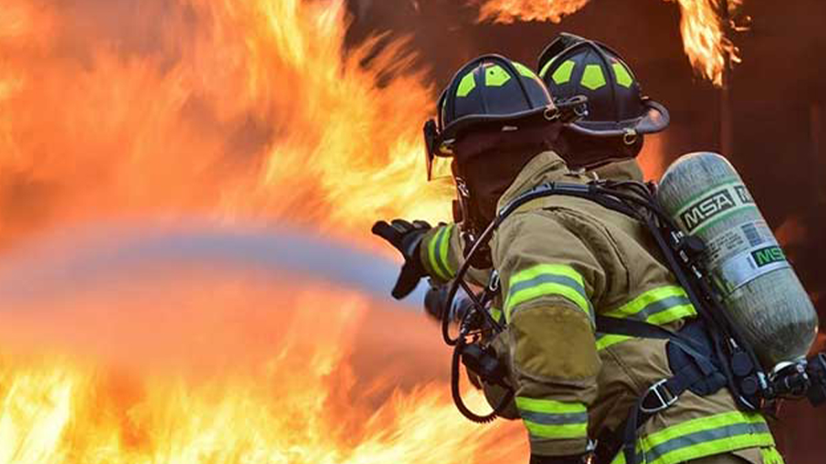 Şanlıurfa'da sanayi bölgesinde yangın: Çok sayıda ekip sevk edildi