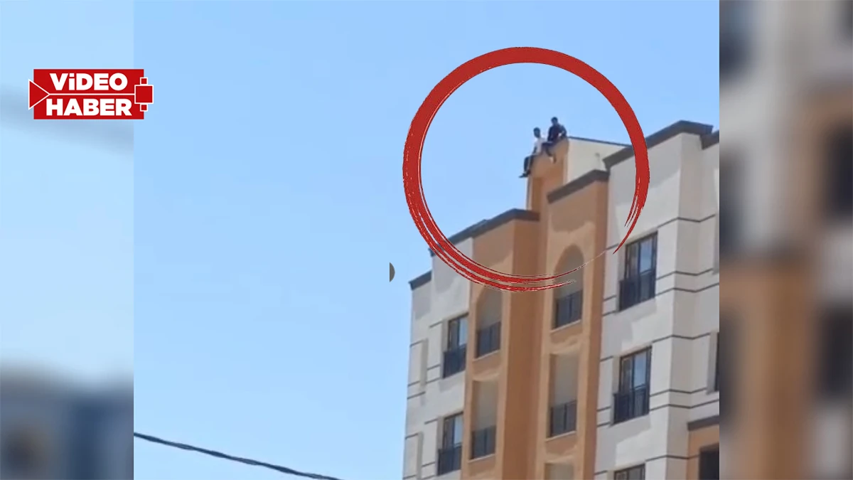 Şanlıurfa’da gergin bekleyiş: 2 işçi yine çatıda!