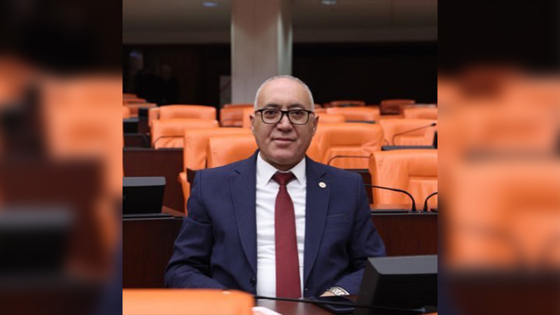 196 bin 775 lira olan vekil maaşı yetmiyor dedi!  Tepki yağdı…