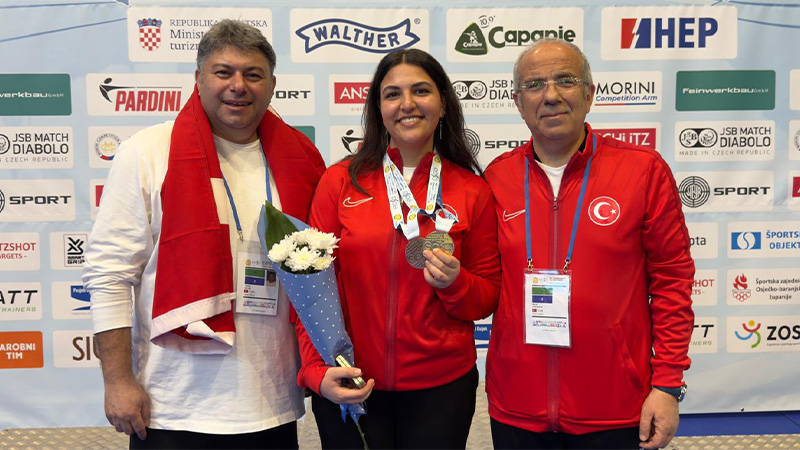 Milli atıcı Şevval İlayda Tarhan Avrupa şampiyonu!