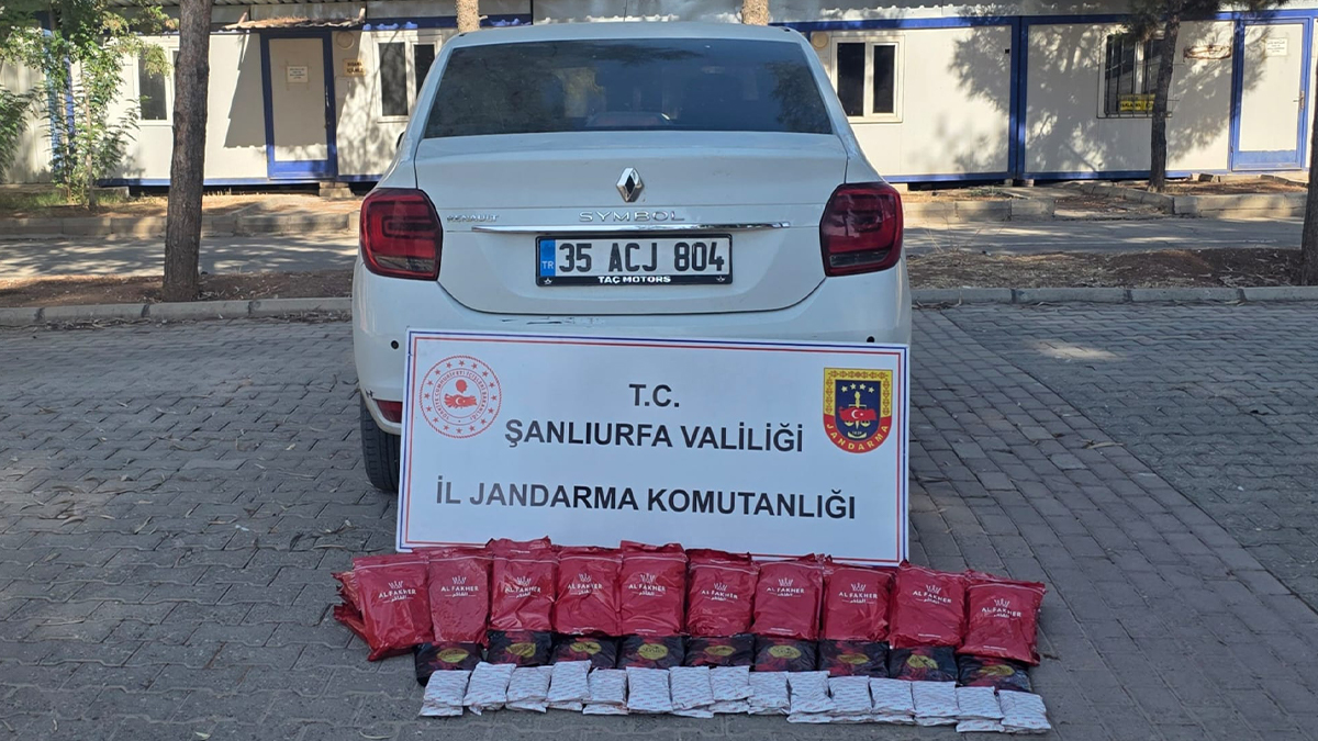 Şanlıurfa'da jandarmadan kaçak tütün operasyonu
