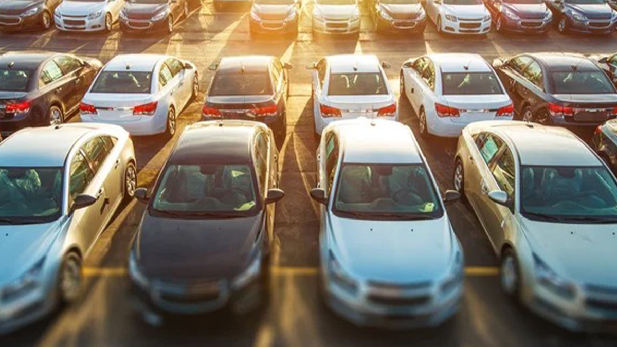 Vergi artışı küçük otomobilleri bitirdi! Uygun fiyatlı modeller bir bir piyasadan çekiliyor