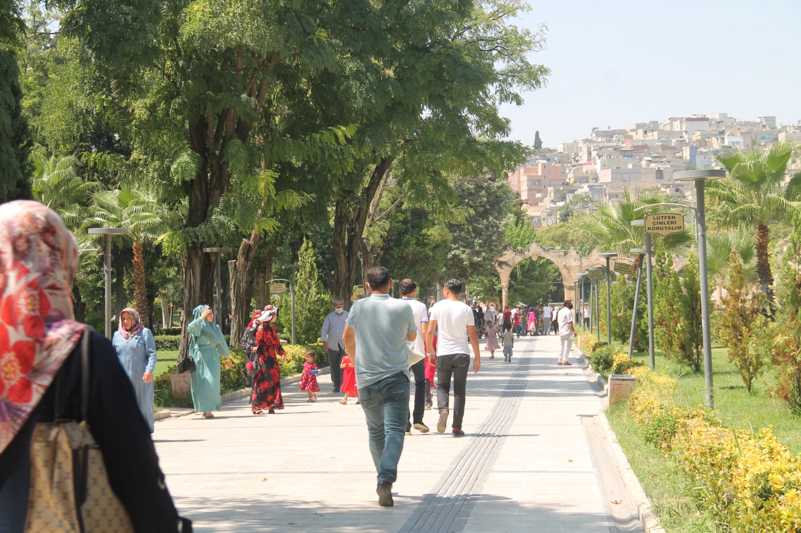 Uzmanlarlar uyardı!  Şanlıurfalılar dikkat: Bayramda ağzınızın tadı kaçmasın