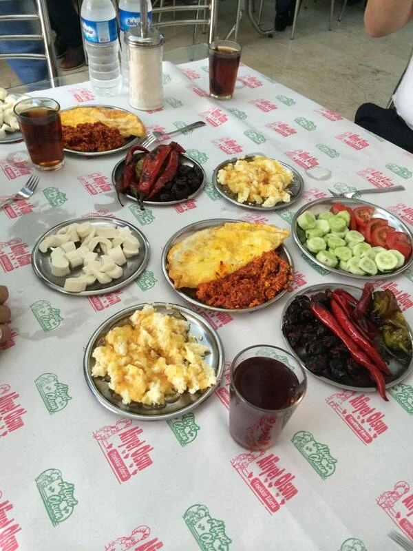 Siz hangi ülkede kahvaltı yapmak isterdiniz ?