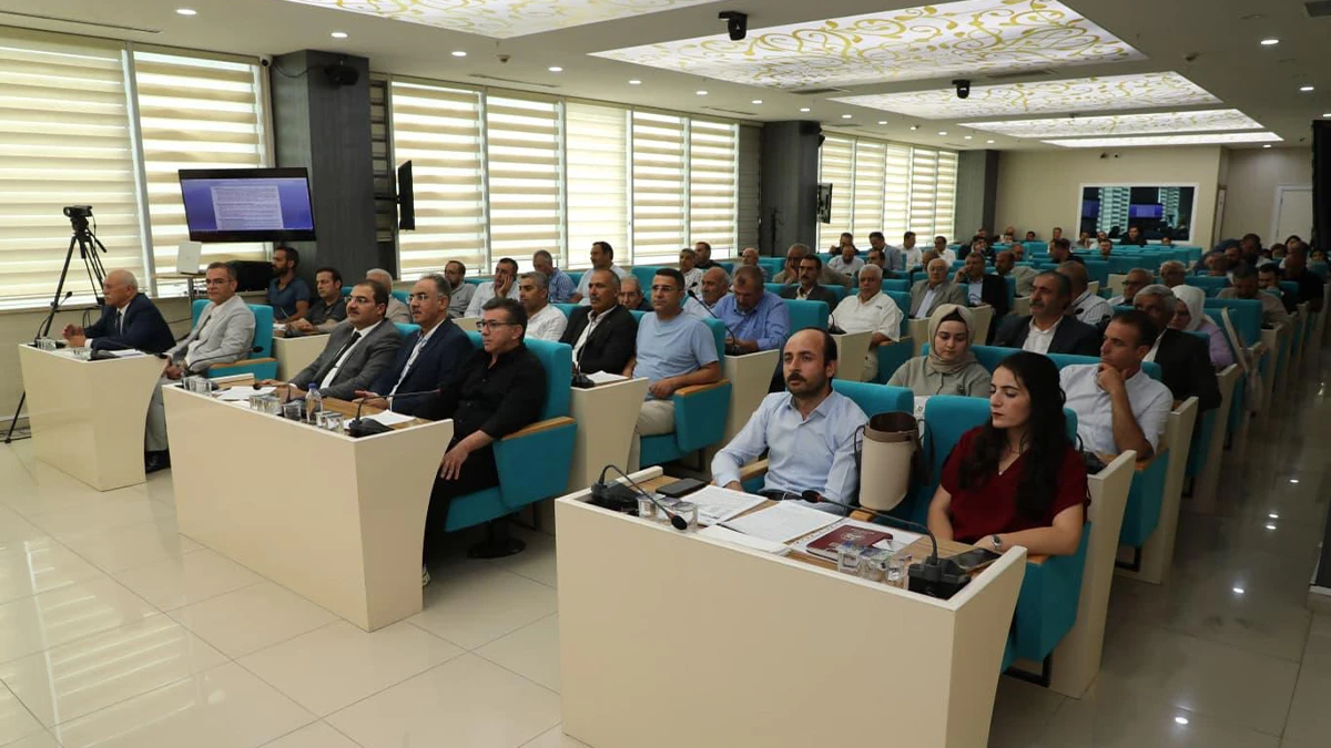 Şanlıurfa Büyükşehir Meclisi’nde tansiyon yükseldi