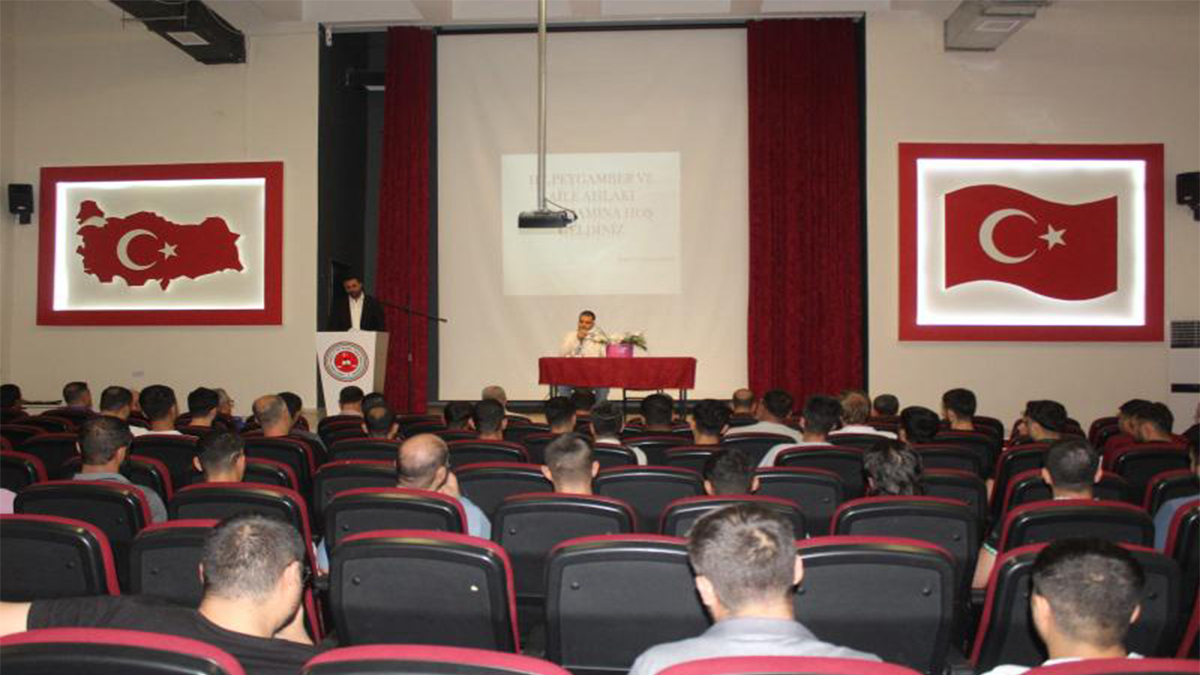 Şanlıurfa’da cezaevinde Mevlid-i Nebi coşkusu