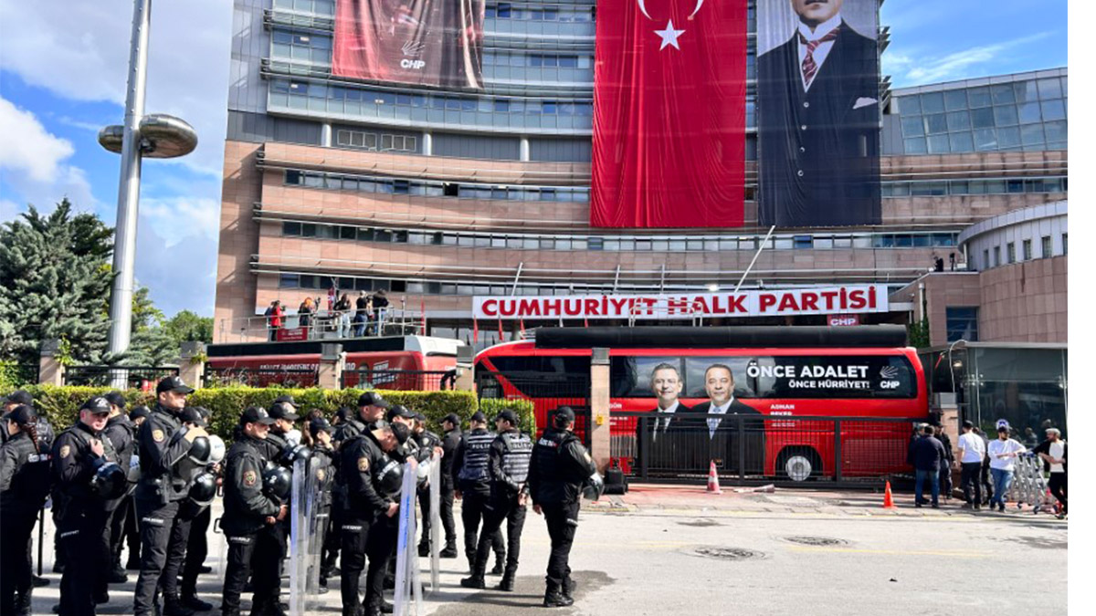 CHP’de Olağanüstü Kurultay için gerekli imza sayısına ulaşıldı