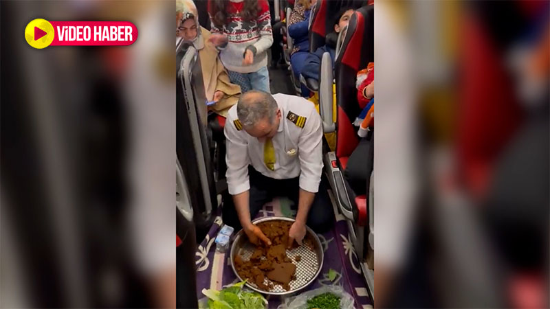 Kongre yolunda Urfa geleneği: Otobüste çiğ köfte…