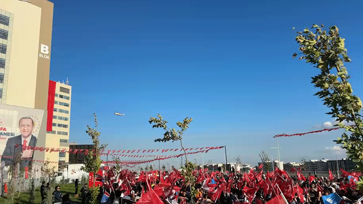 Cumhurbaşkanı Erdoğan helikopterle Şanlıurfa Şehir Hastanesine geldi!