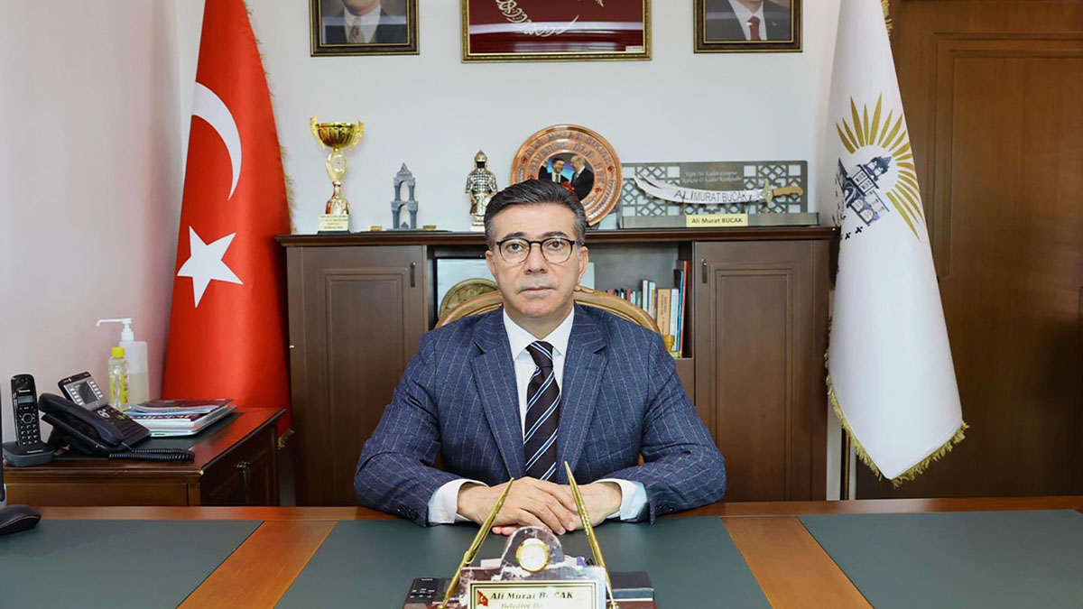 Başkan Bucak: Cumhuriyet, geleceği birlikte kurma iradesidir