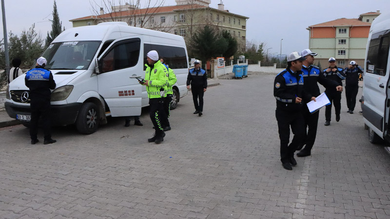 Şanlıurfa'da okul bölgelerinde şok denetimler: Son kullanma tarihi geçmiş ürünlere el konuldu!