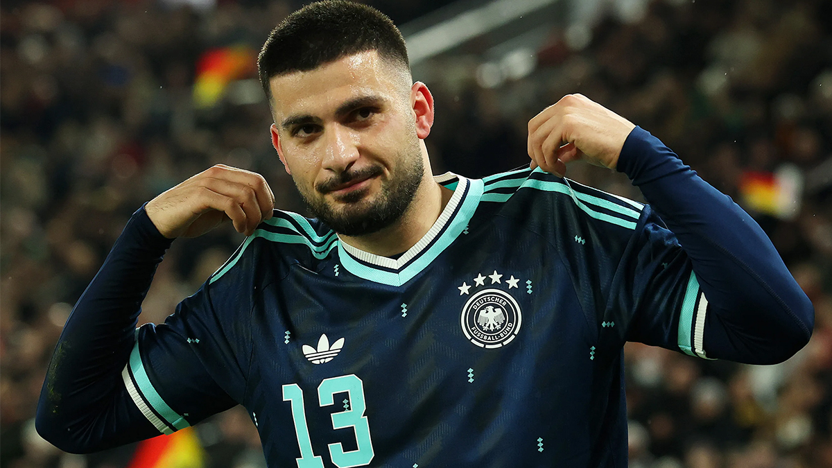 Şanlıurfalı yıldız futbolcu Dünya Kupası öncesi "Panzerleri" uçurdu!