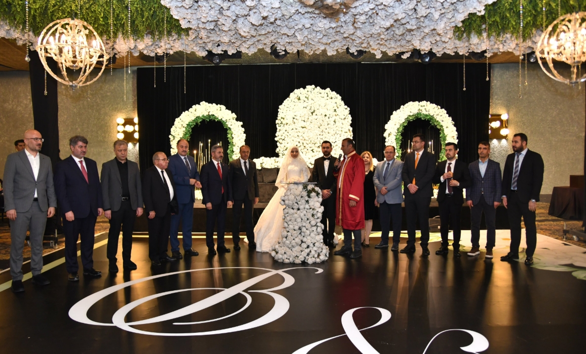 Bakan Yardımcısı Şanlıurfa'da... Şanlıurfa protokolünü buluşturan davet