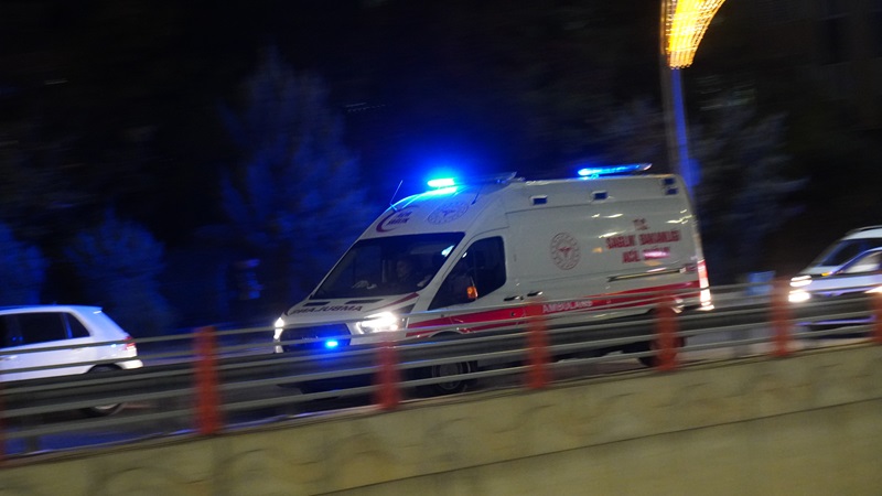 Şanlıurfa’da akşam saatlerinde korkutan kaza! 2’si ağır 5 yaralı