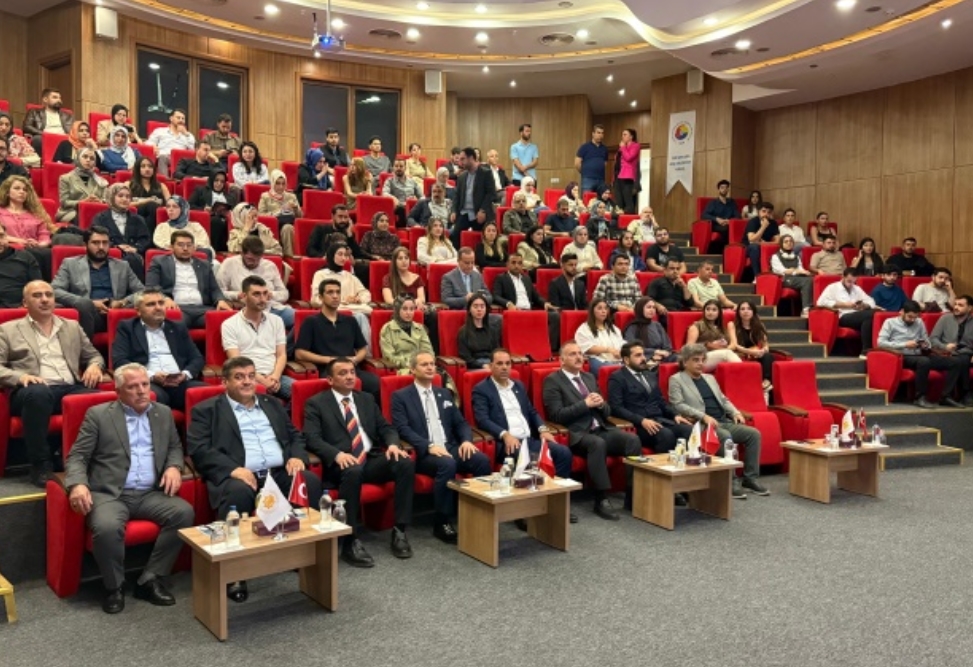 Şanlıurfa Girişimcilik Paneli Zirvesi! Gençlere destek sözü...