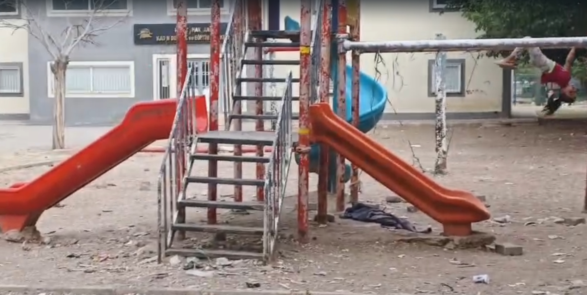 Belediyenin 'yoğun ilgi görüyor' dediği yerde yoğun ilgisizlik! "Hakkımız haram olsun"
