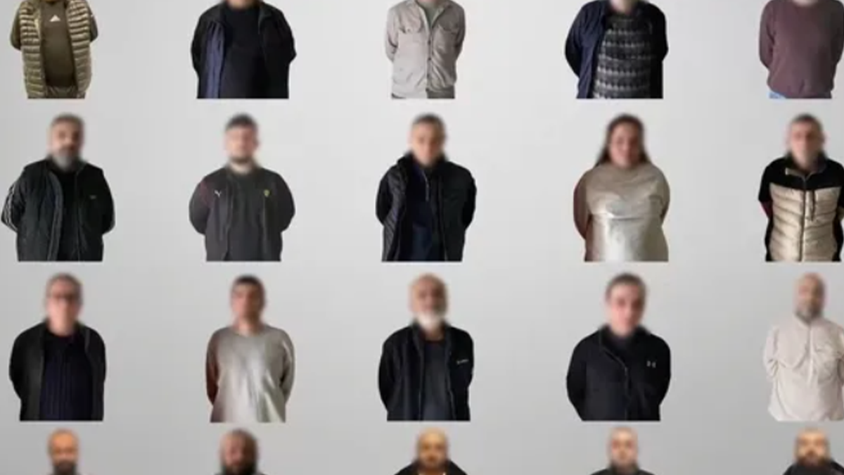 Kırmızı bültenle aranıyorlardı! 24 suçlu Türkiye'ye getirildi