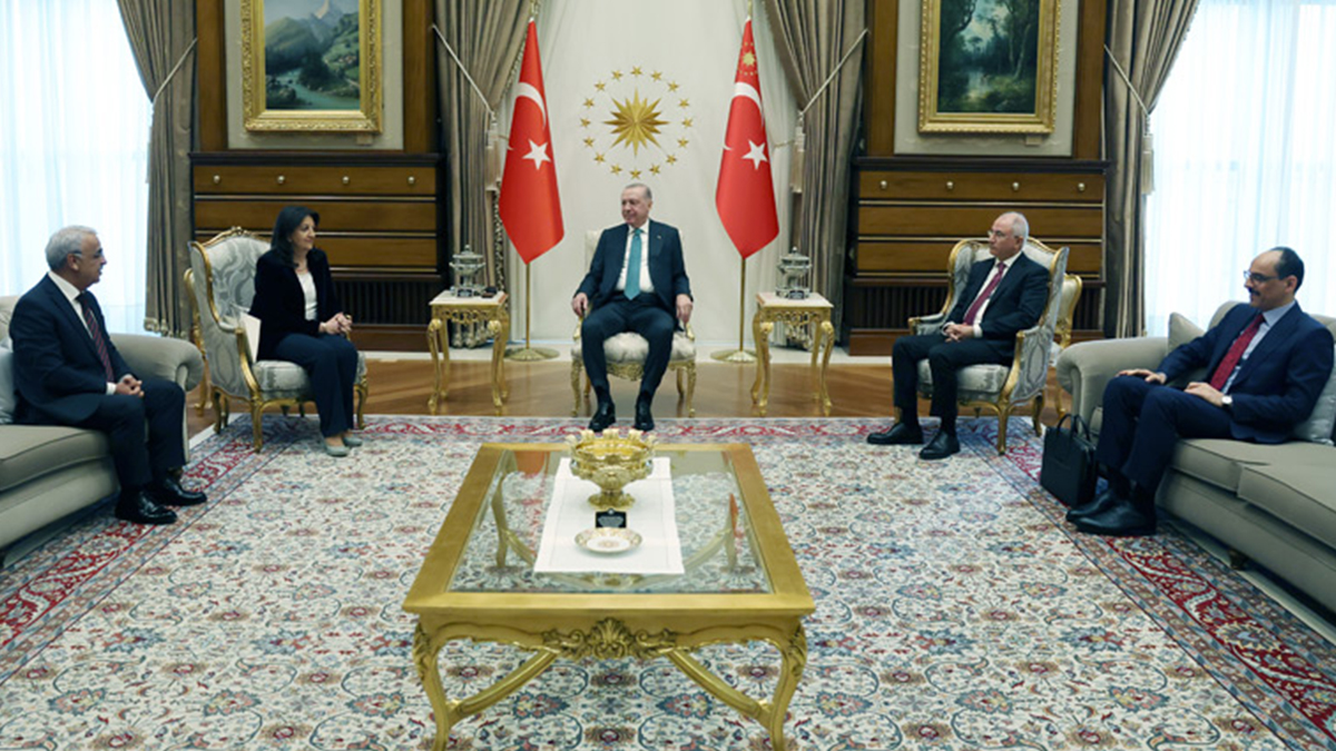 Cumhurbaşkanı Erdoğan görüşmesi sonrası DEM Parti’den ilk açıklama!