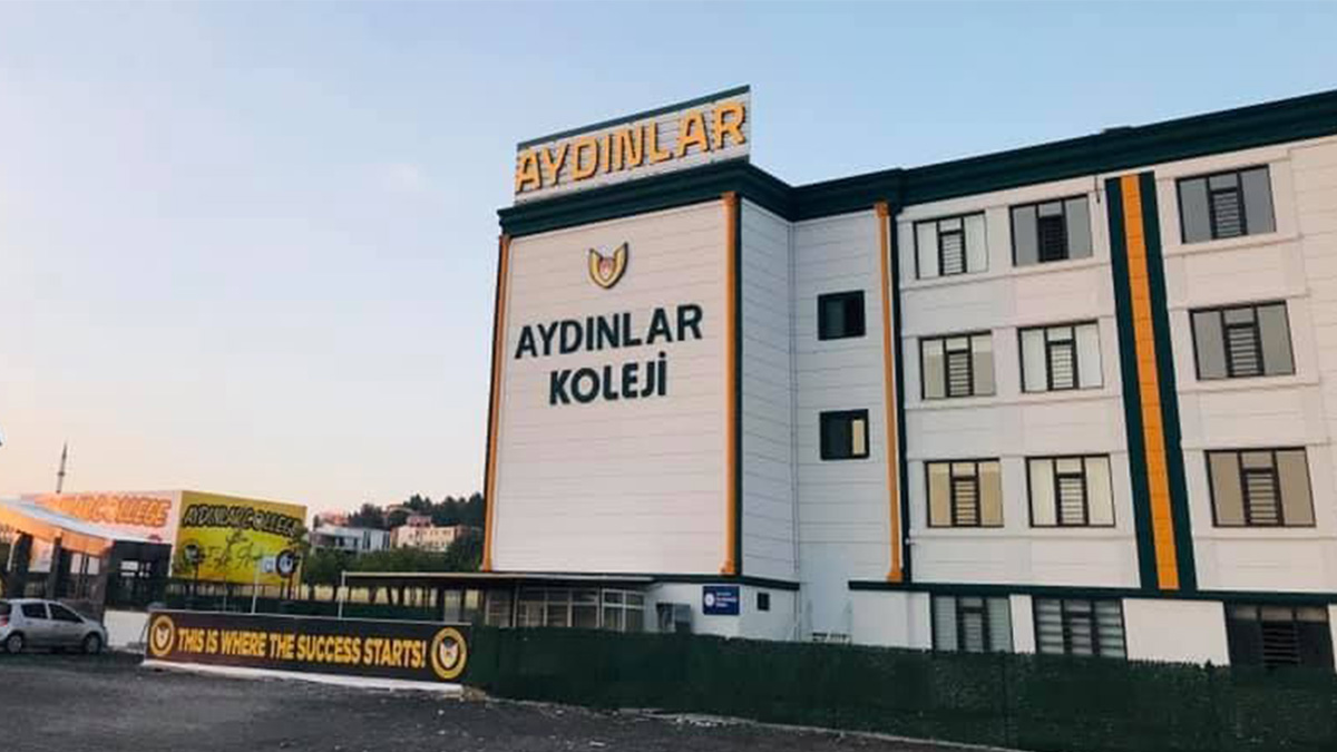 Eğitimde istikrarlı başarı: Aydınlar Koleji yine zirvede