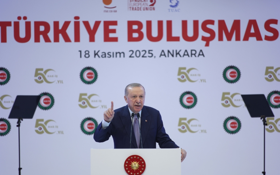 Cumhurbaşkanı Erdoğan: Hepimizi sıkıntıya sokan hayat pahalılığını çözeceğiz!
