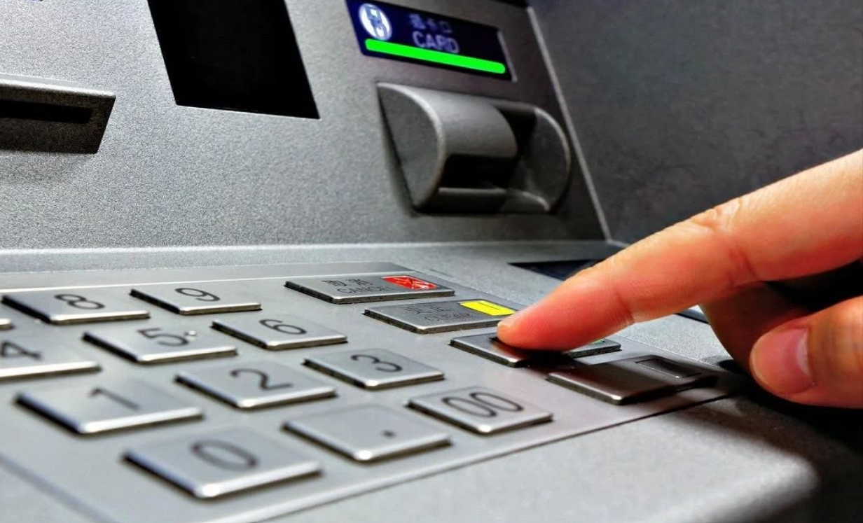 Deprem sonrası bankadan uyarı: Bir şubede hizmet geçici olarak durdu...