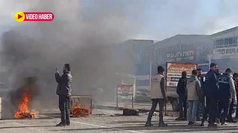 Urfa’da esnaf isyan edip yol kapattı!