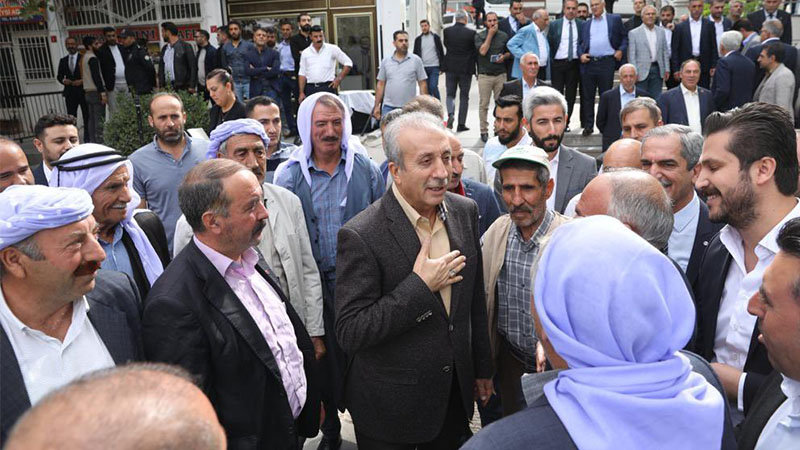Eski Tarım Bakanı sahalara dönüyor