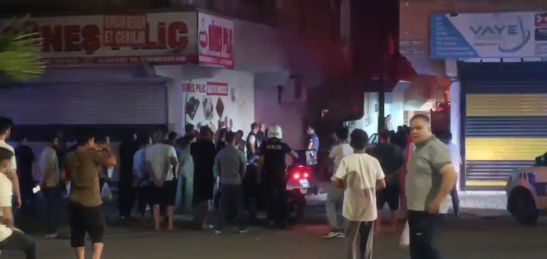 Şanlıurfa'da yangında tüp patladı! İtfaiye olay yerinde