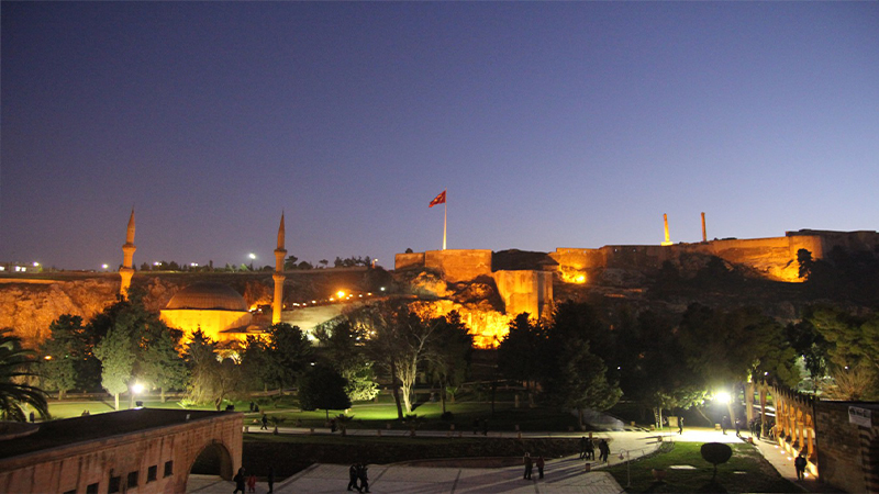 Eyvah eyvah! Şanlıurfa’da tropikal geceler…