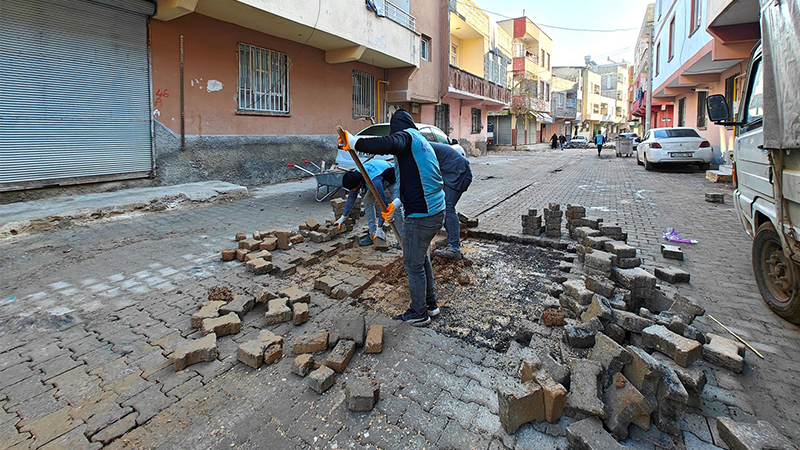 Şanlıurfa sokakları baştan başa yenileniyor