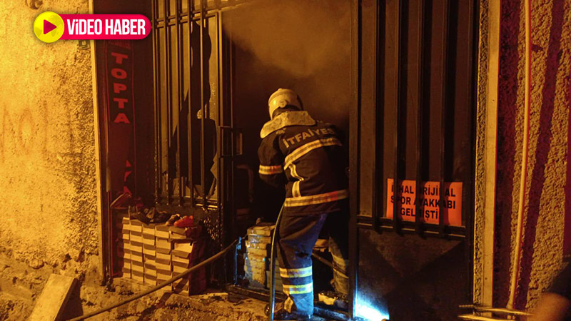 Şanlıurfa'da iş yeri yangını paniğe neden oldu