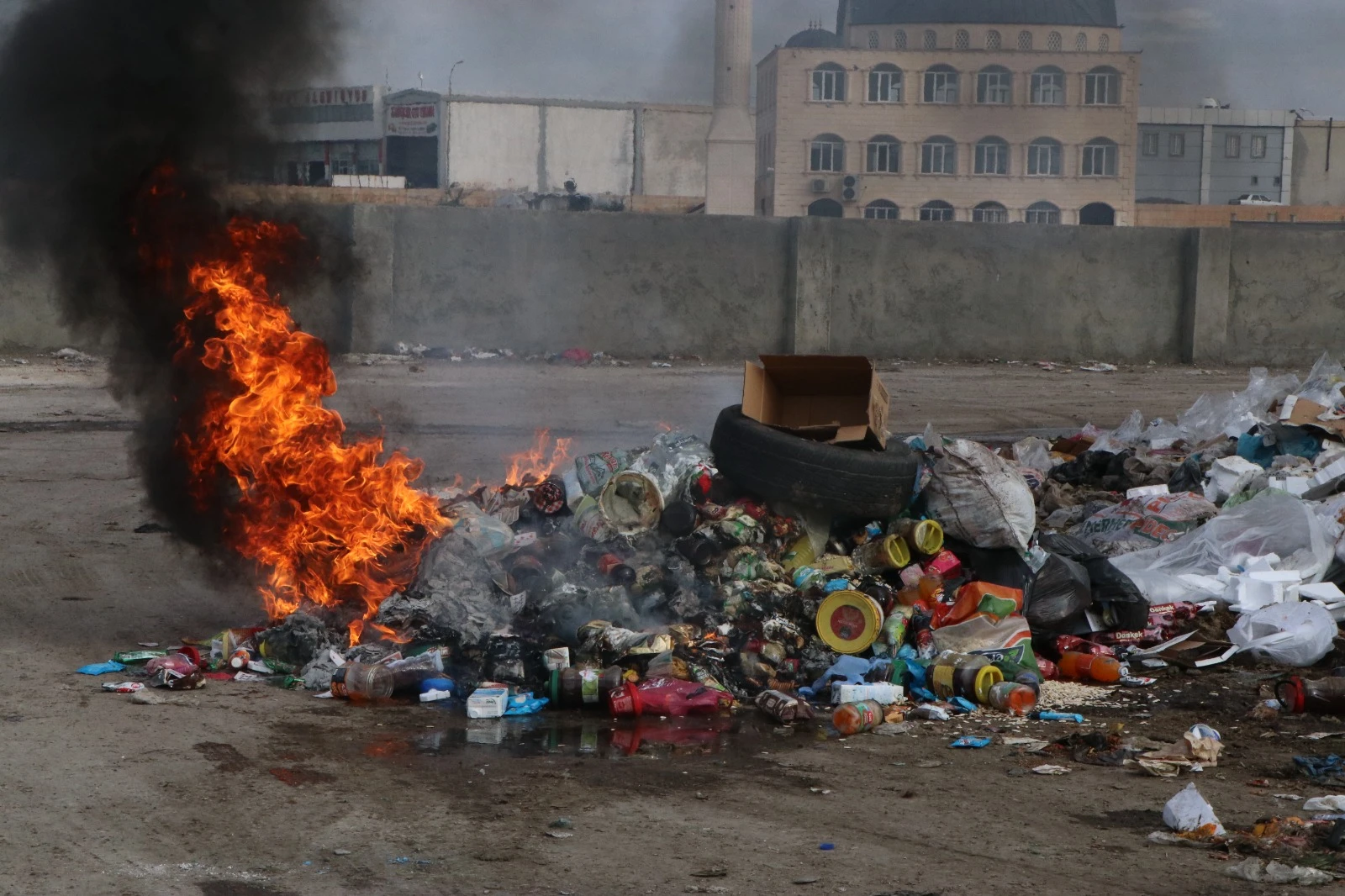 Alışveriş yaparken dikkatli olun: Urfa’nın o ilçesinde resmen zehir satıyorlarmış