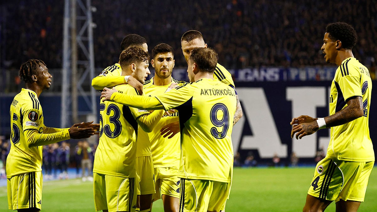Fenerbahçe’de sezon sonunda tam 11 isimle yollar ayrılıyor!