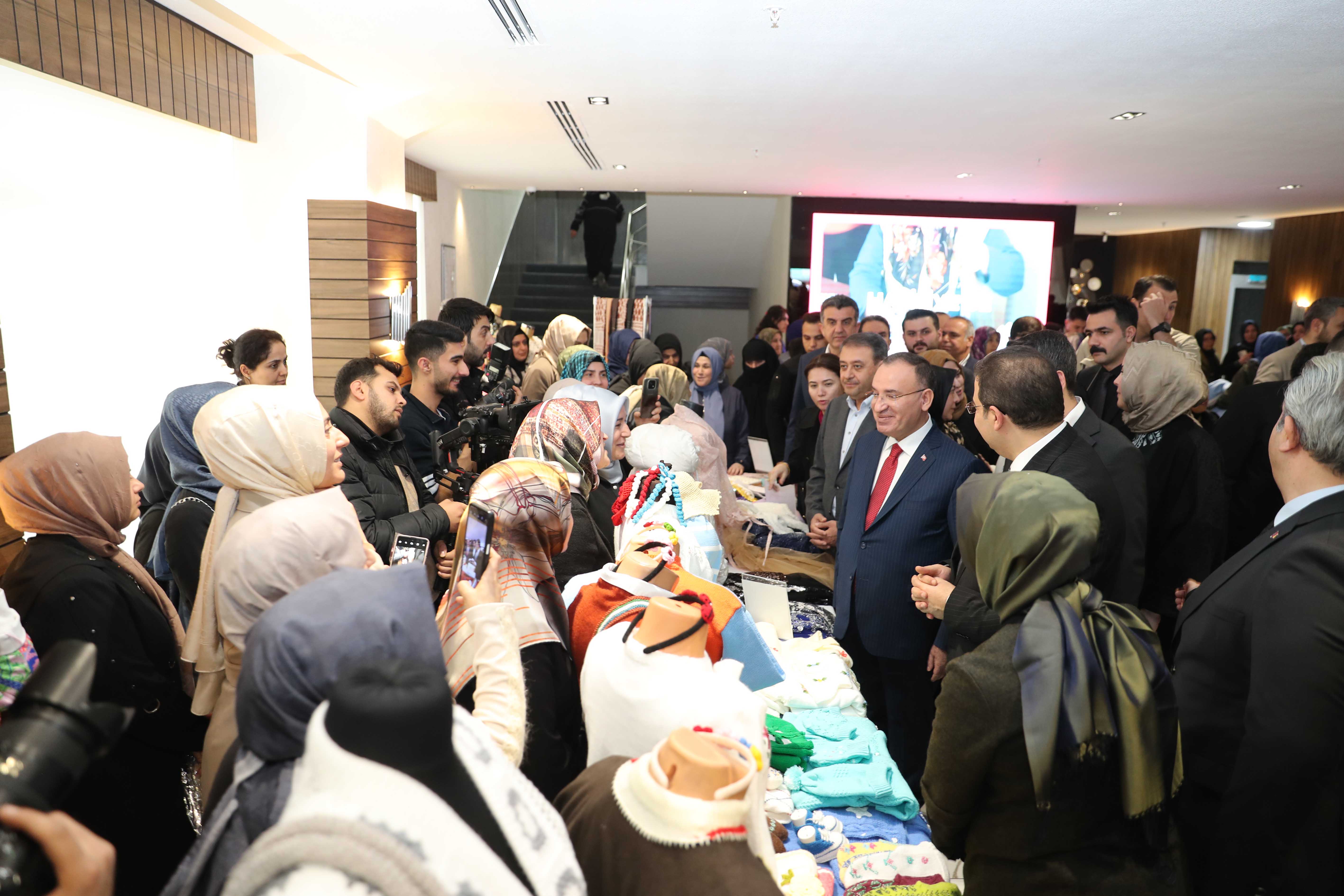 Şanlıurfa’da 8 Mart Dünya Kadınlar Gününe özel sergi