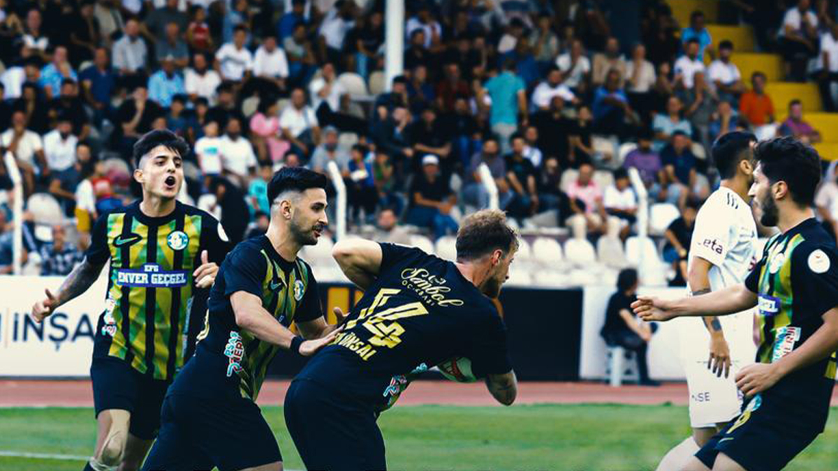 Şanlıurfaspor 3 dakikada geri döndü! 4’te 4