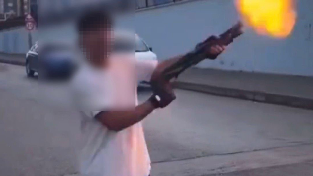 Şanlıurfa’nın komşu ilinden şok görüntüler! Rastgele sağa sola ateş açtılar