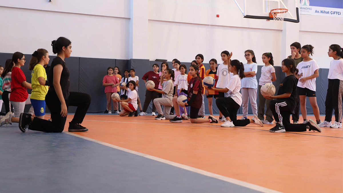 Karaköprü’de rakamlar dudak uçuklattı: Tam 25 bin kişi akın etti!