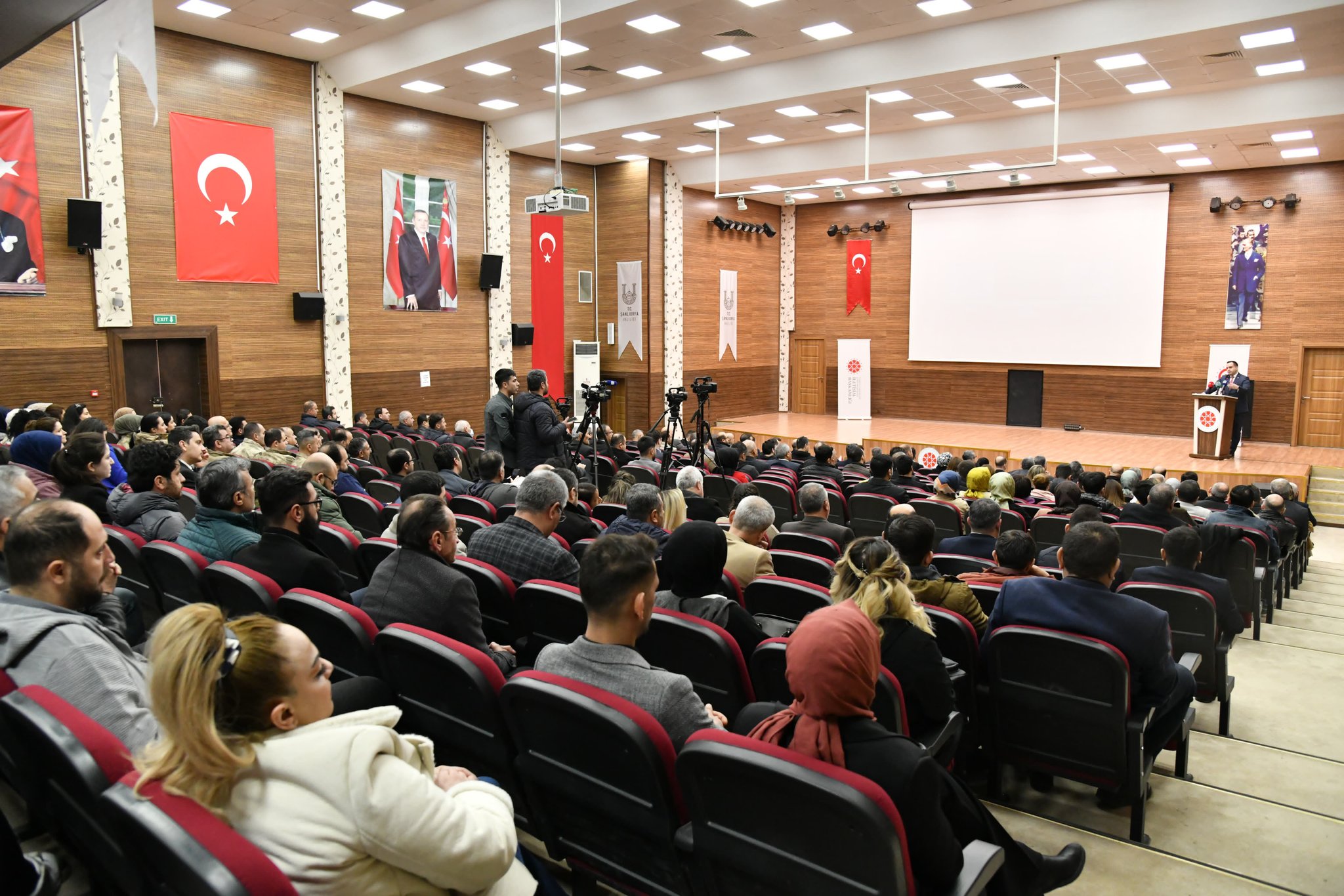 Şanlıurfa'da CİMER eğitimi!  Vali Şıldak: Kendimizi geliştirmemiz lazım