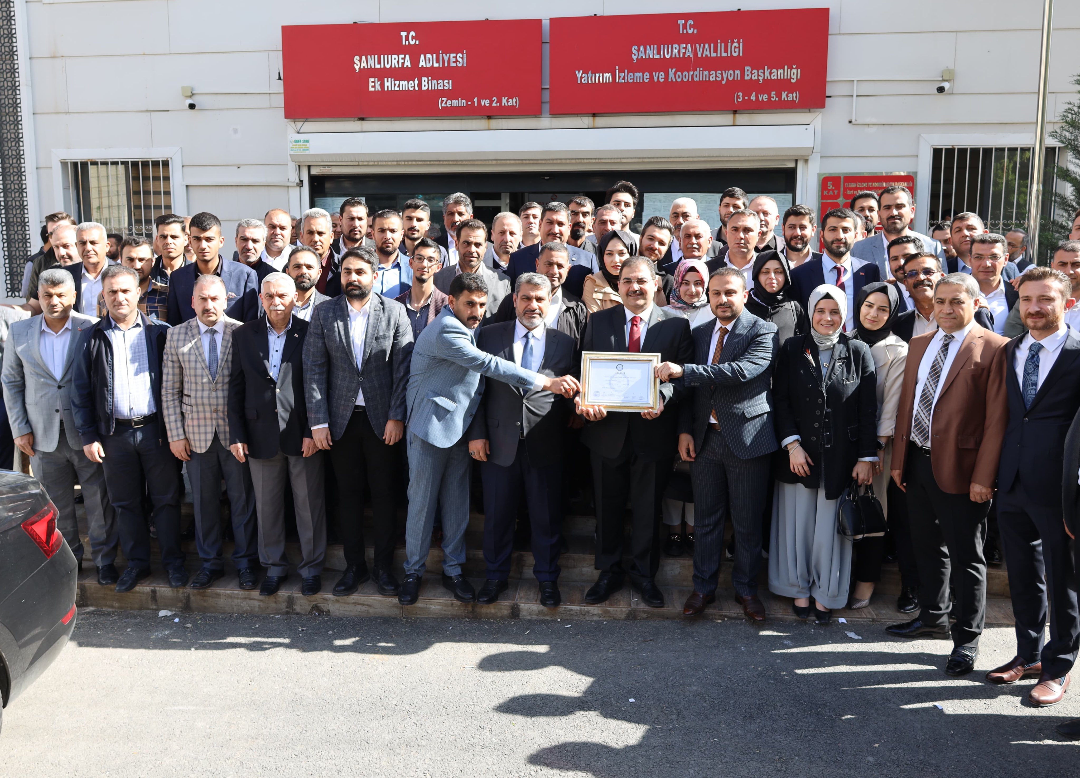 Canpolat mazbatasını aldı