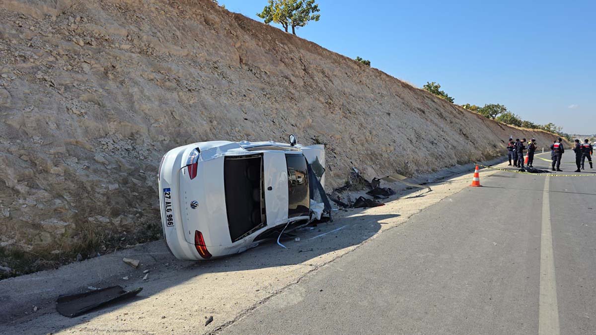 Otomobil ile motosiklet çarpıştı: 1 ölü