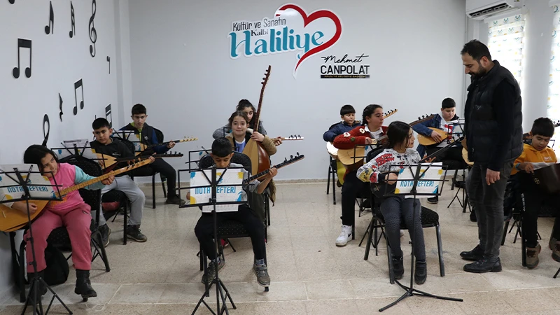 Şanlıurfa’da aşıklık geleneği yaşatılıyor