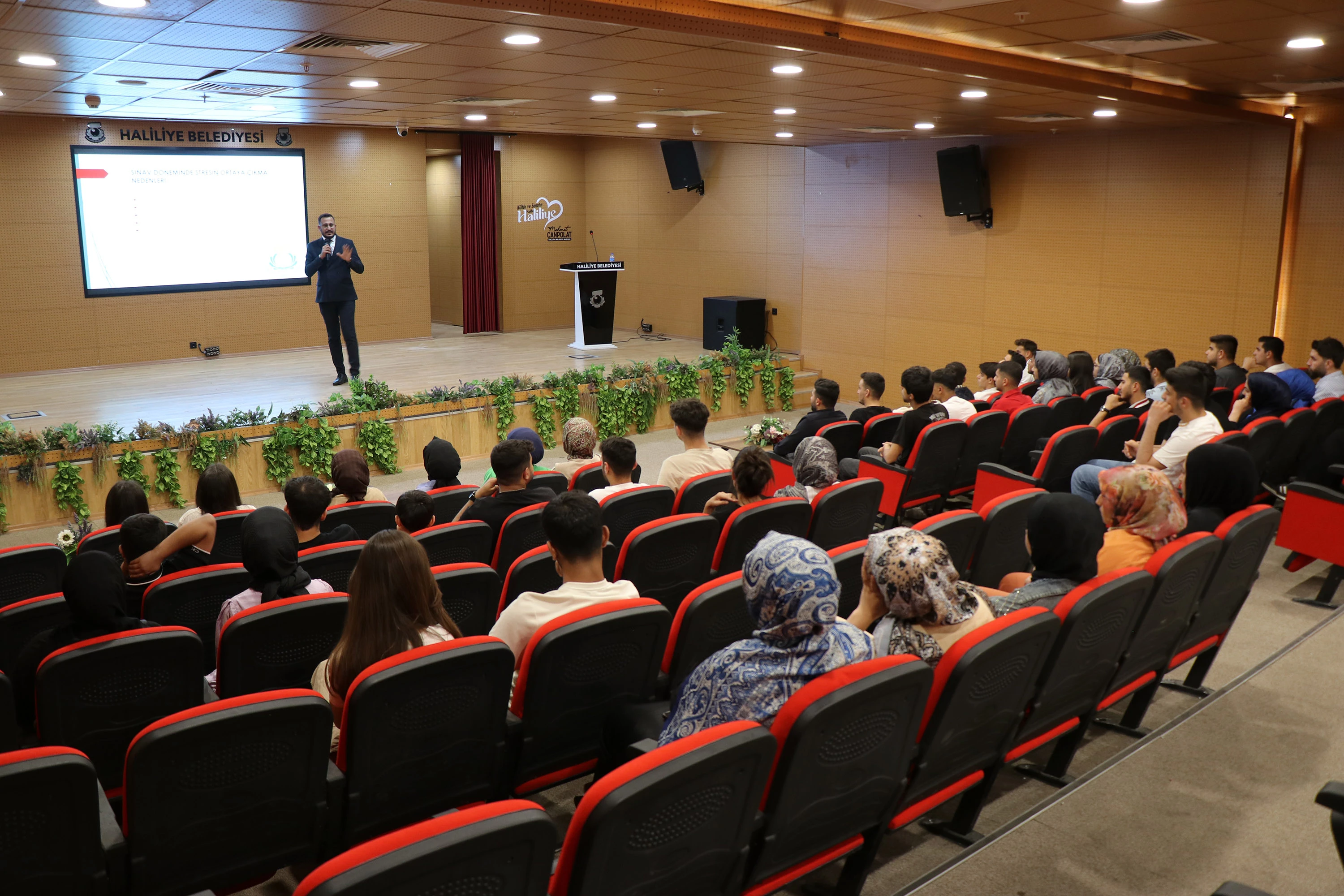 Şanlıurfa’da sınav öncesi motivasyon semineri