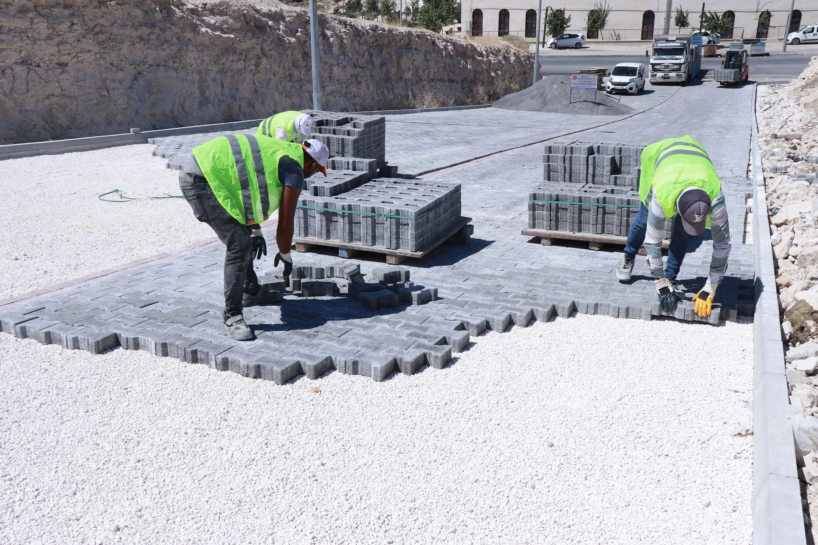 Vatandaş talep etti, ekipler harekete geçti: Haliliye'de öncelik ulaşım konforu
