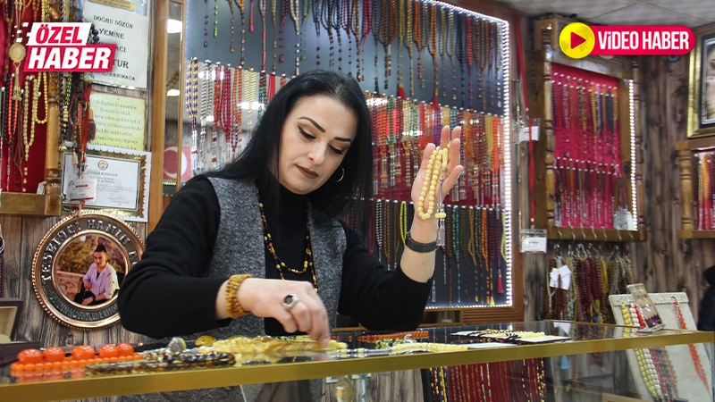 Şanlıurfa’da sektörün ‘hanımağası’! Kadın elinden çıkan Türk kültürünün “zikir taneleri”
