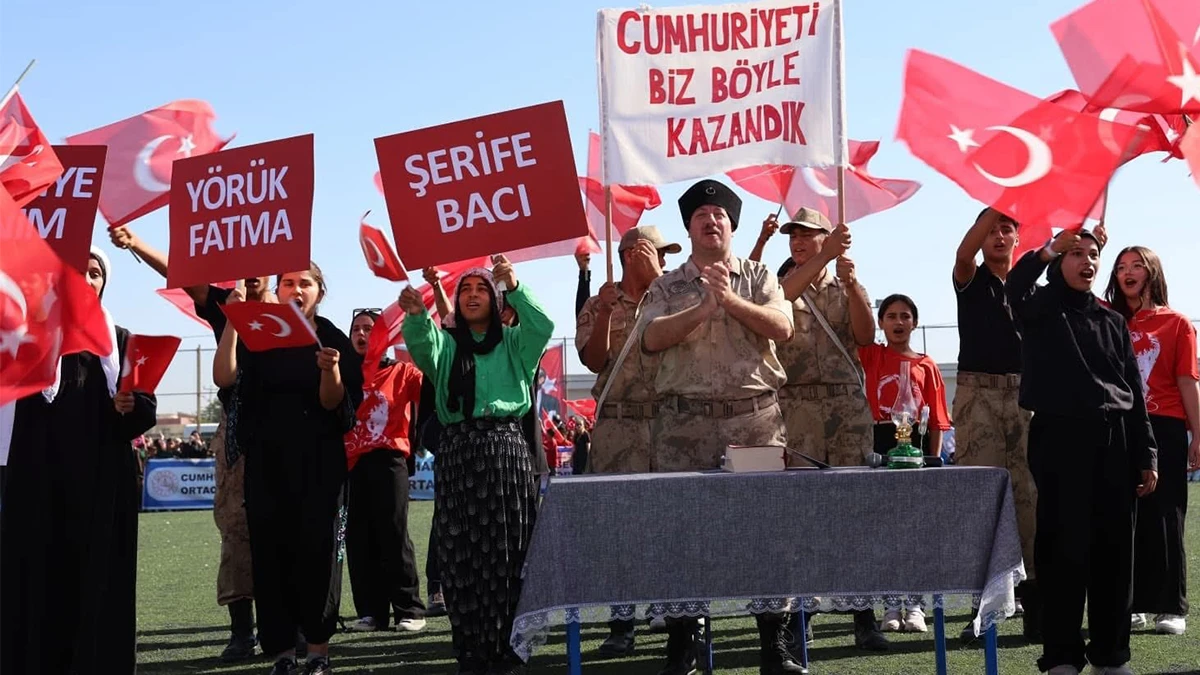 Harran’da dopdolu etkinliklerle Cumhuriyet coşkusu