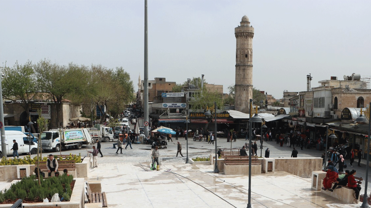 Şanlıurfa’nın kalbindeki görüntü değişiyor! Tarihi meydan için tarihi karar