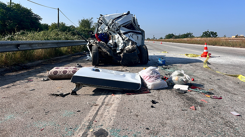 Bayram günü katliam gibi kaza! 1 ölü, 10 yaralı