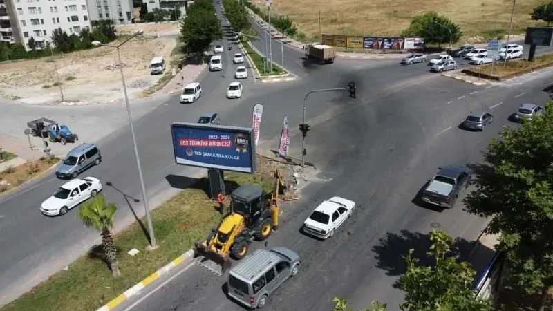 Şanlıurfa’daki çalışmalar sürücüleri böyle isyan ettirdi!  Bir dokundu bin ah işitti