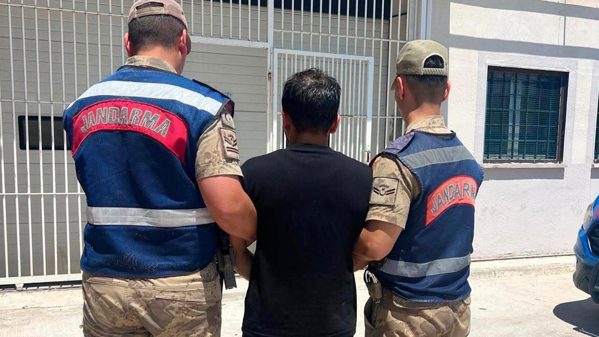 Şanlıurfa’da silahlı yağma suçundan aranan firari yakalandı!